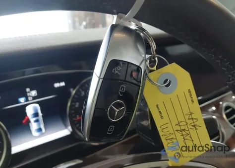 2017 Mercedes-Benz E 300 4Matic z USA, uszkodzony, nr VIN WDDZF4KB0HA134594